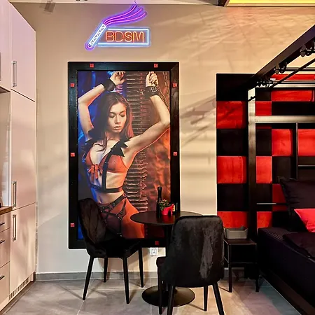 Lejlighed Bdsm - Red Box - - Adults Only *