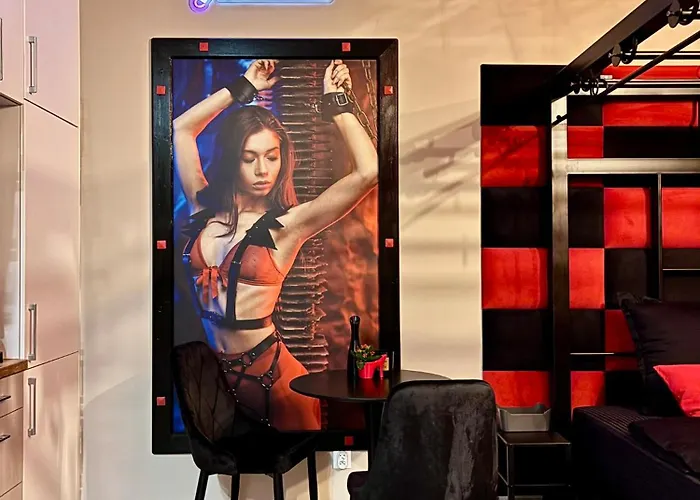 Apartmán Bdsm - Red Box - - Adults Only *